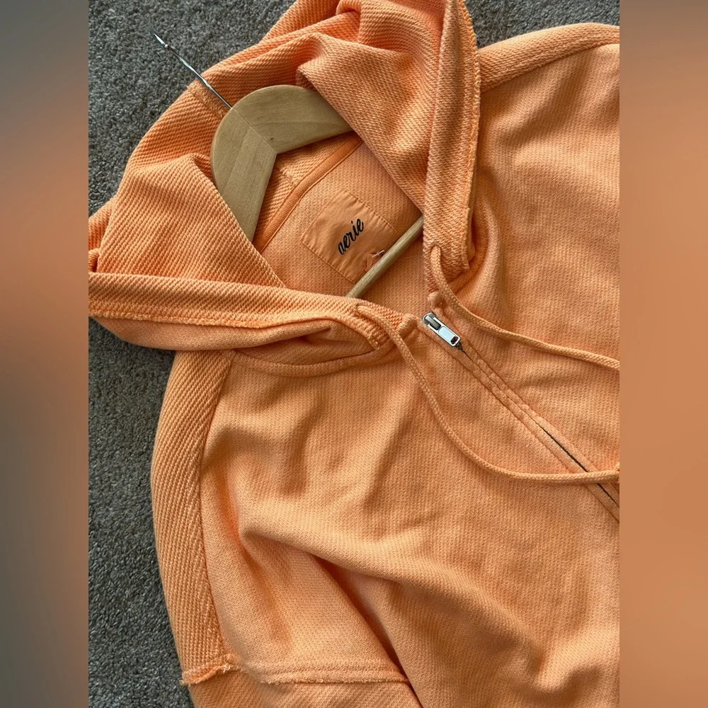Aerie Orange Cropped Beach Party Zip up hoodie, size large, oversized - Picture 7 of 9